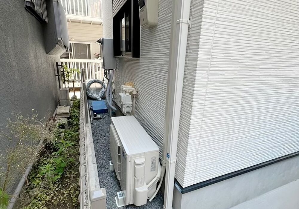 BD7CF4DD-F590-405F-95BD-6EA90F61BB18